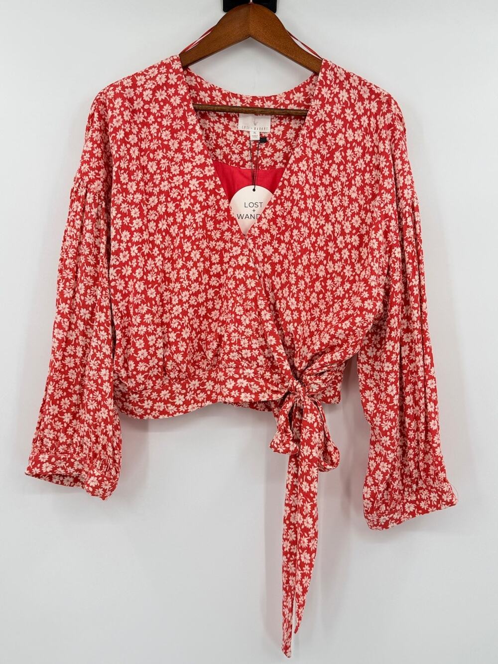 Lost + Wander Red Wrap Crop Long Sleeve Shirt White Flowers Sz XL NWT